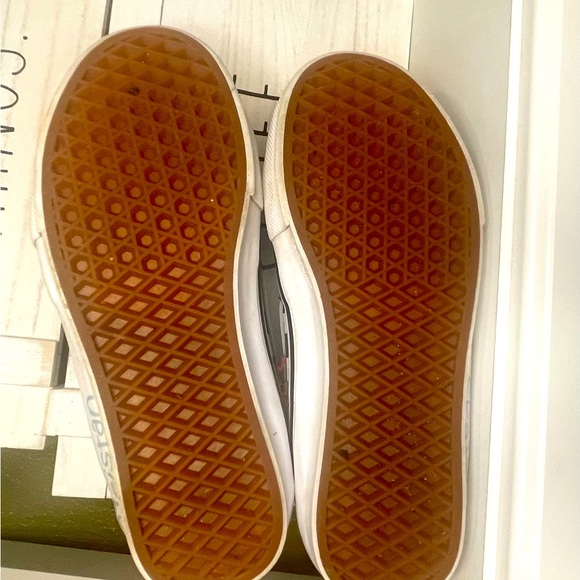 Vans x Skateistan SK8-HI limited edition Men’s size 6.5 - Picture 11 of 12